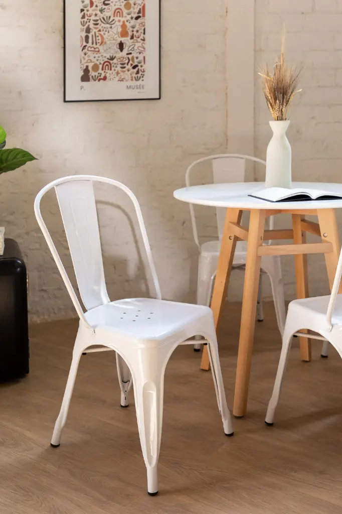 white1.webp